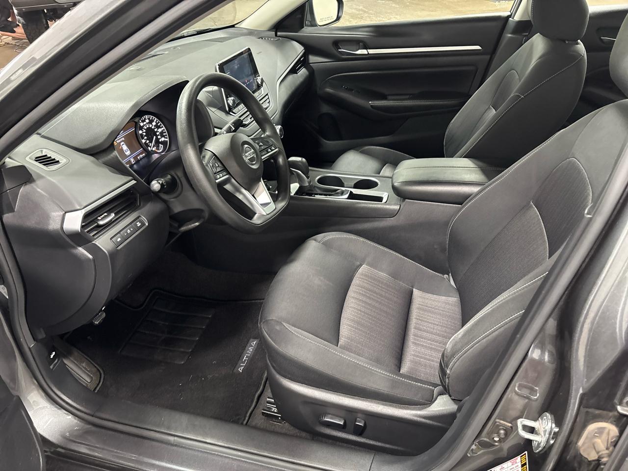 Nissan Altima 2.5 SV 2022