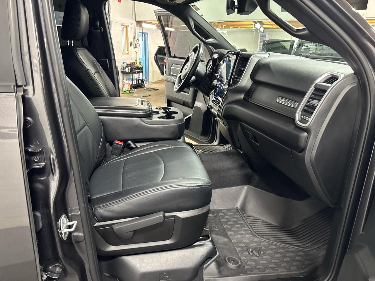 RAM 2500 4WD Crew Cab 149" Big Horn 2022