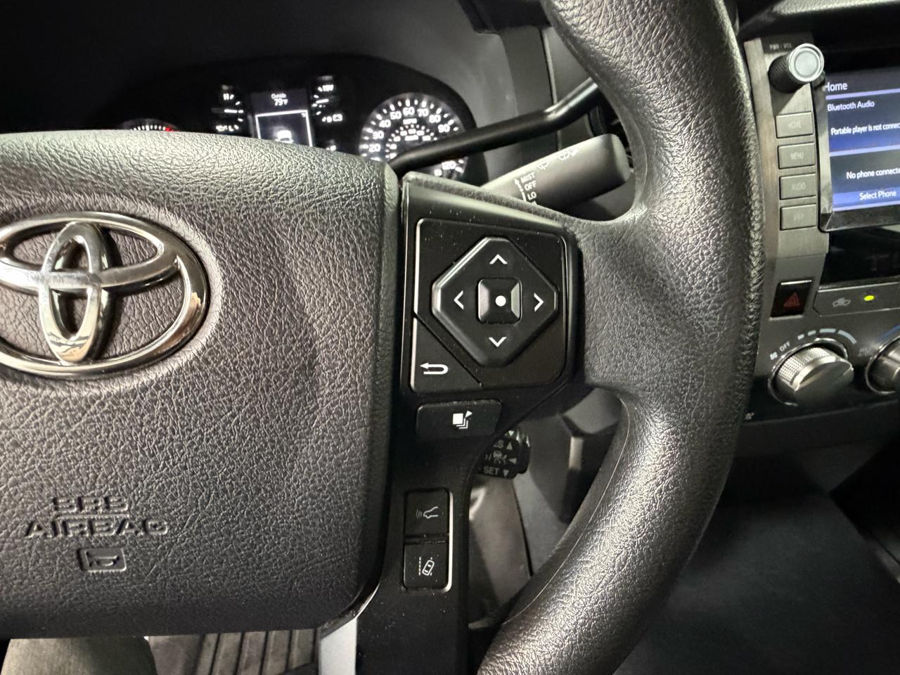 Toyota Tundra Tundra-Grade 5.7L 4WD 2021