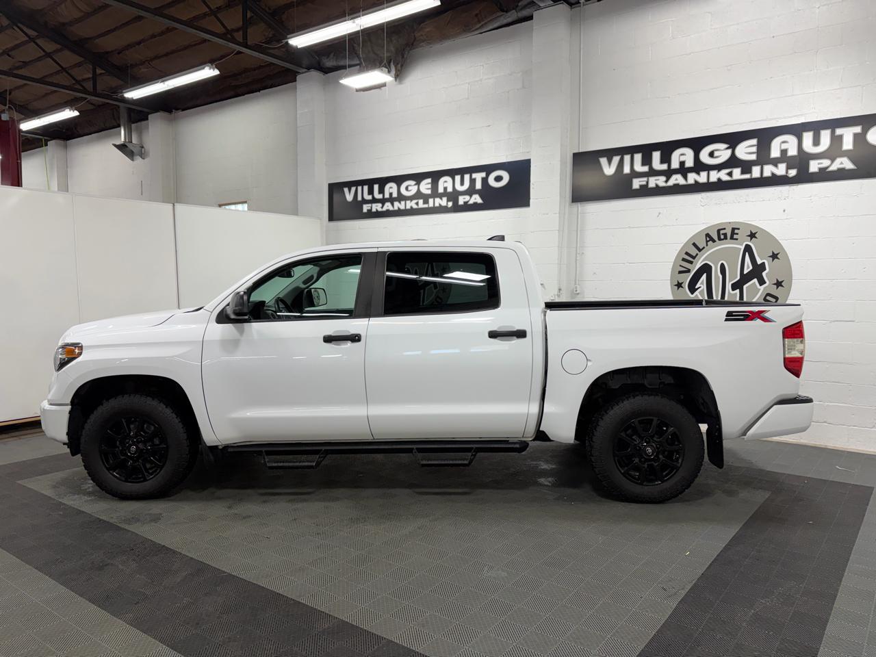 Toyota Tundra SR5 5.7L V8 CrewMax 4WD 2020