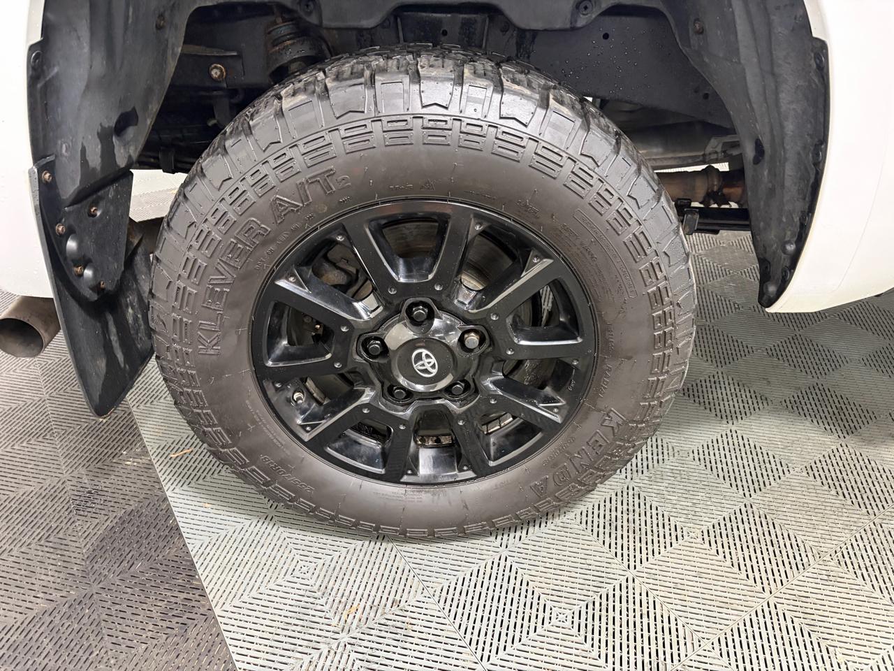 Toyota Tundra SR5 5.7L V8 CrewMax 4WD 2020