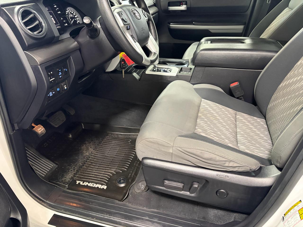 Toyota Tundra SR5 5.7L V8 CrewMax 4WD 2020