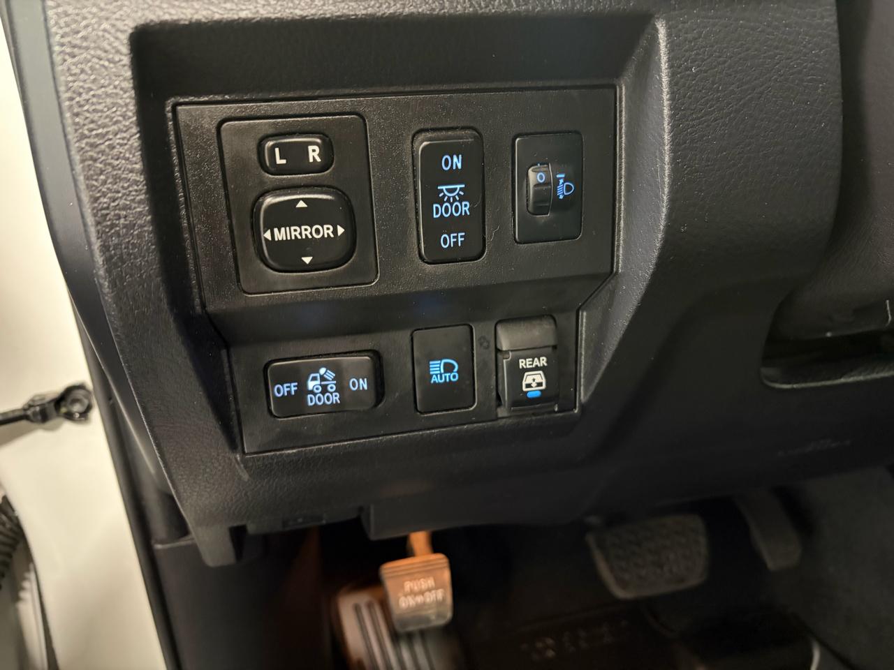 Toyota Tundra SR5 5.7L V8 CrewMax 4WD 2020