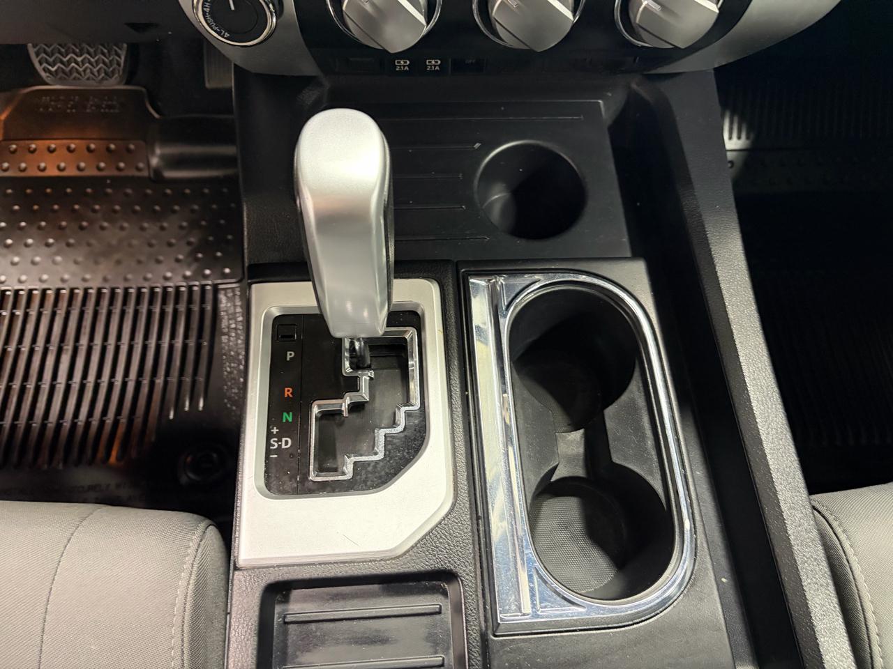 Toyota Tundra SR5 5.7L V8 CrewMax 4WD 2020