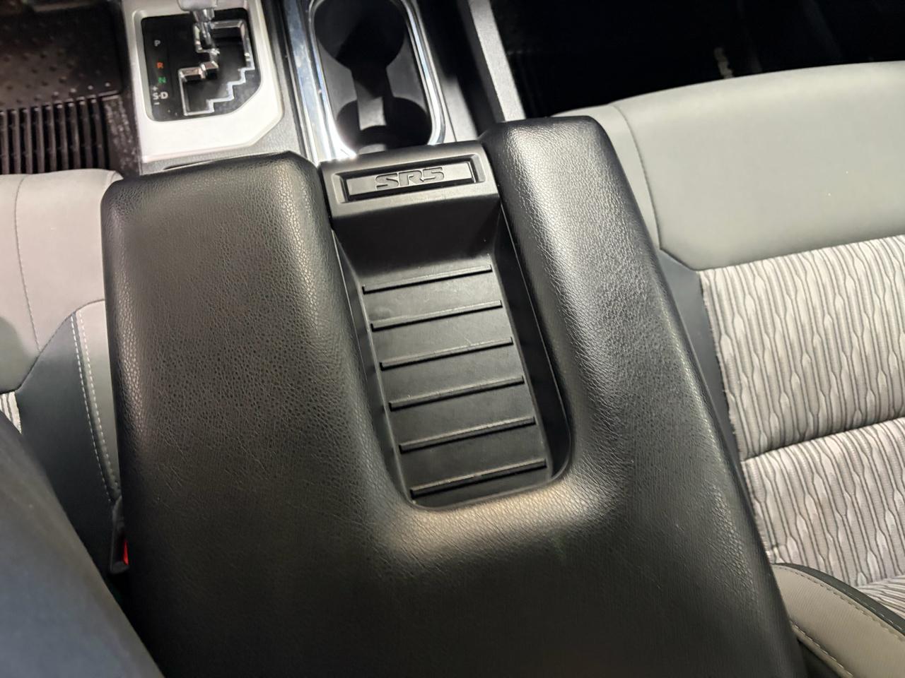 Toyota Tundra SR5 5.7L V8 CrewMax 4WD 2020