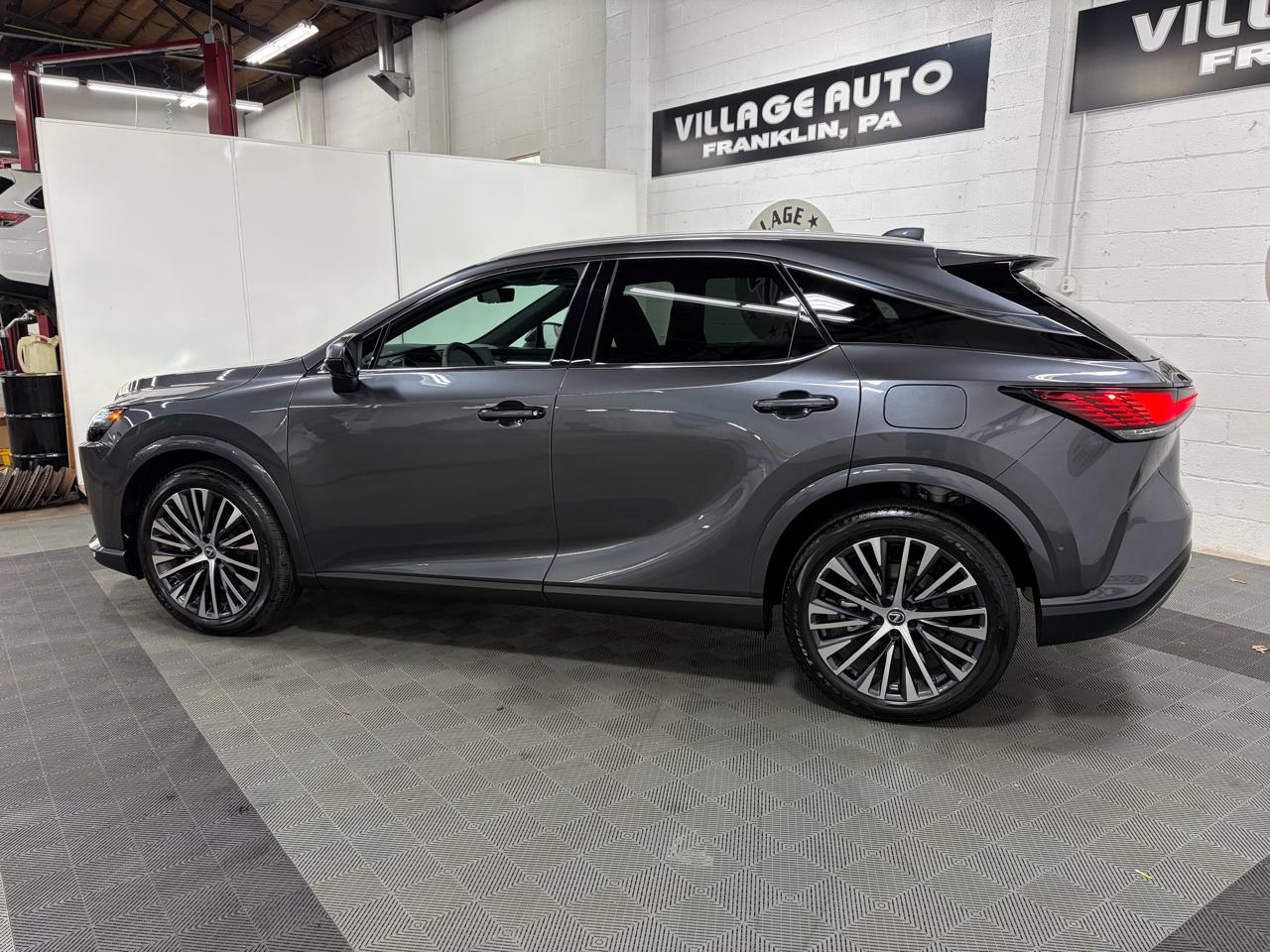 Lexus RX 350h AWD 2025