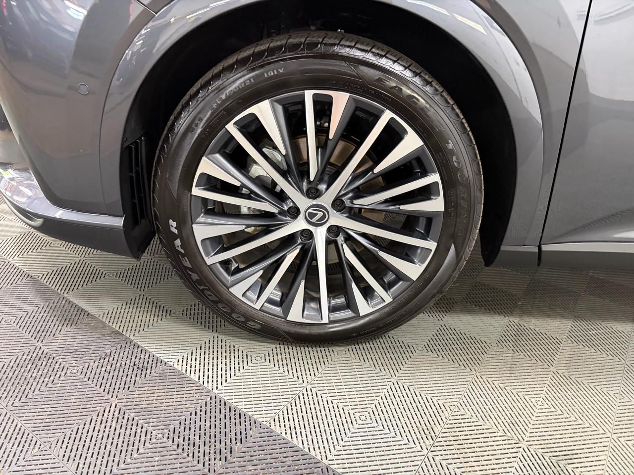 Lexus RX 350h AWD 2025