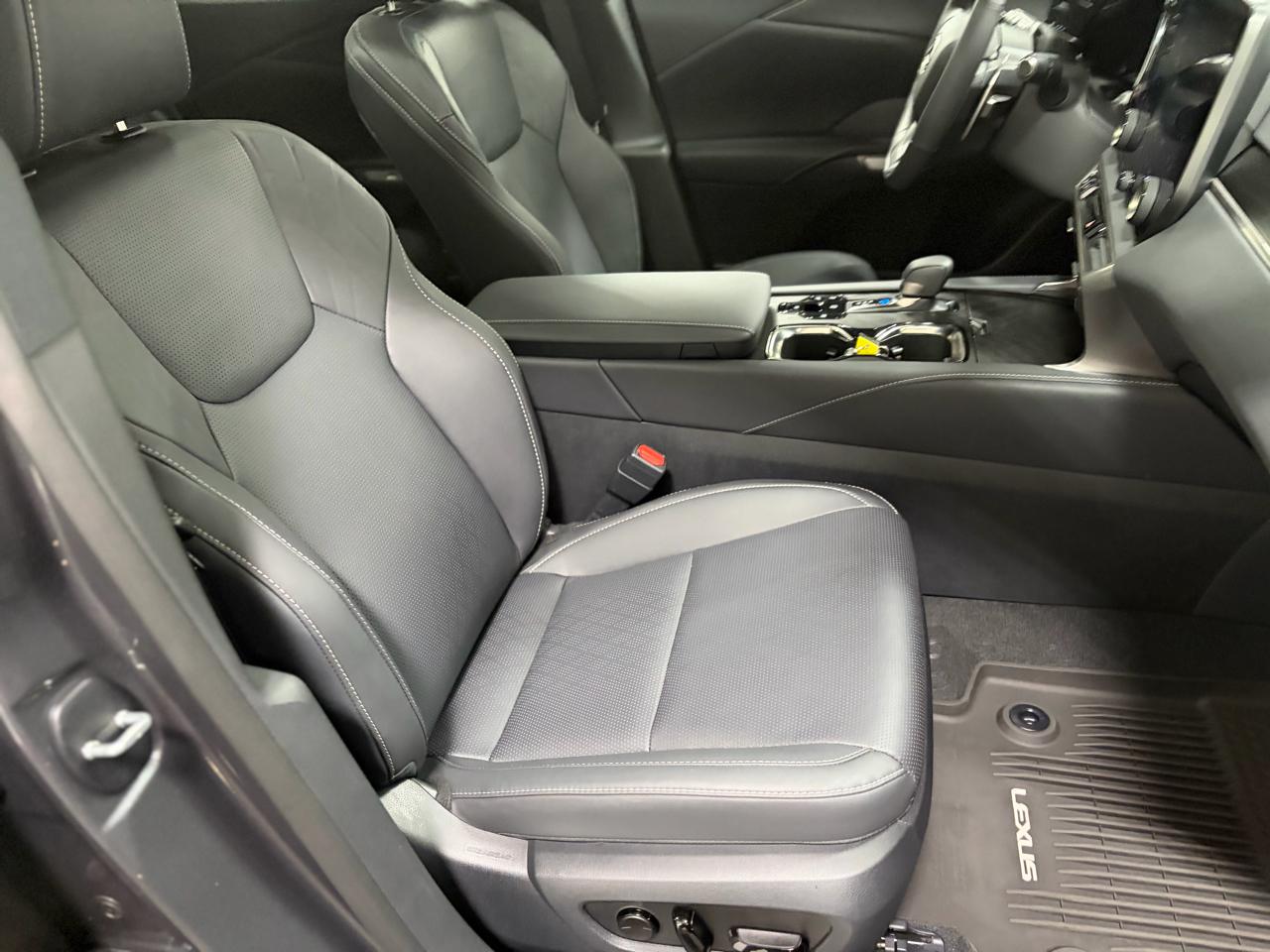 Lexus RX 350h AWD 2025