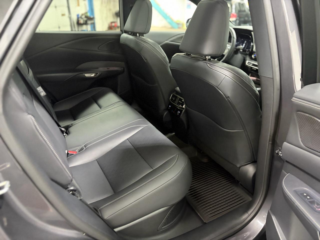 Lexus RX 350h AWD 2025