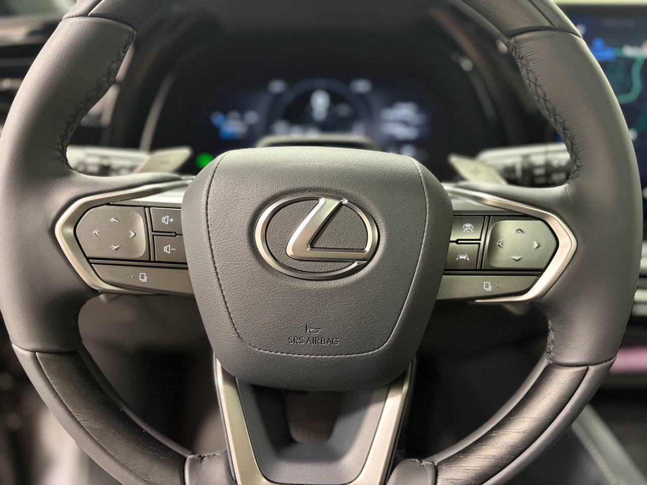 Lexus RX 350h AWD 2025