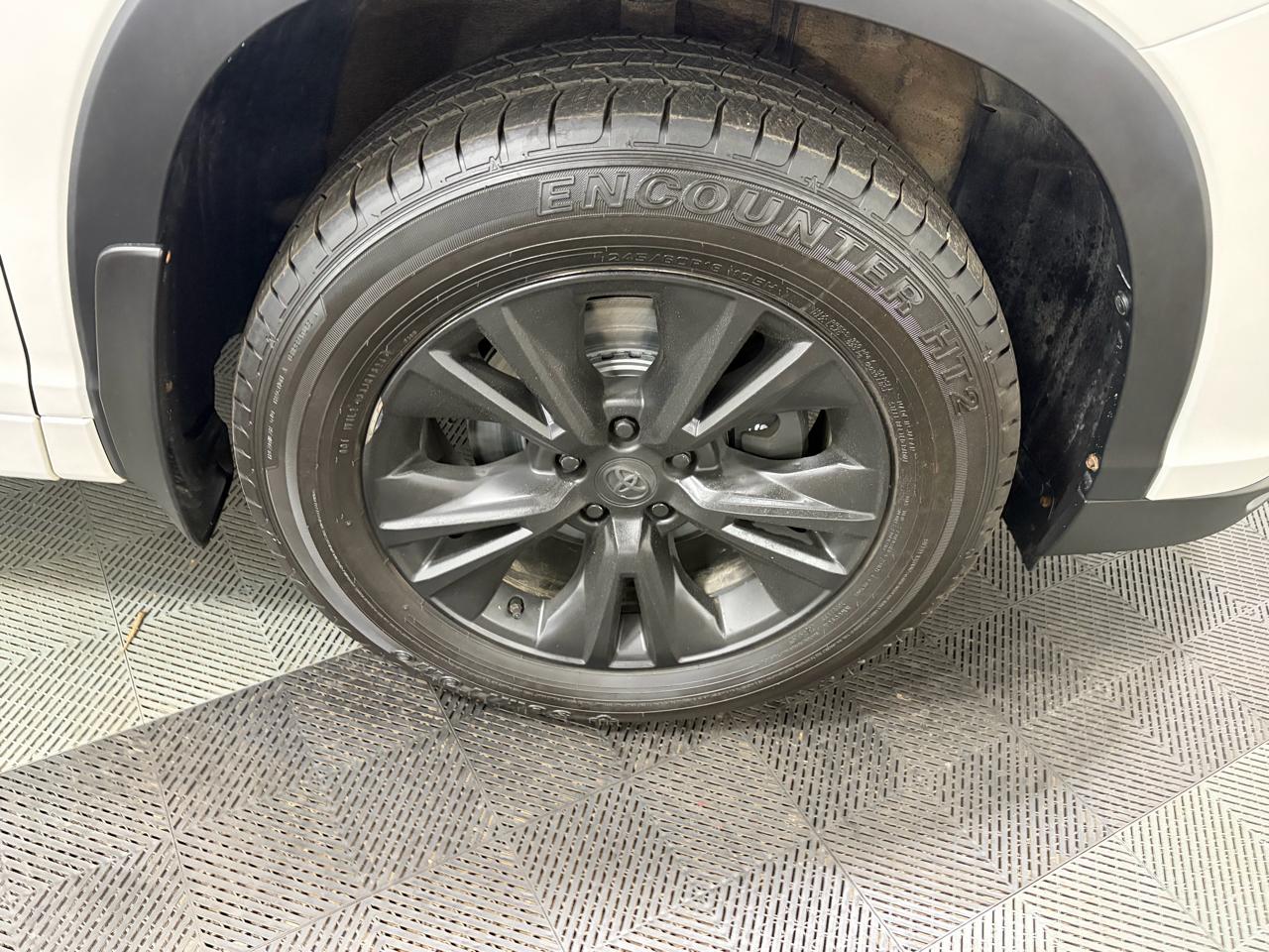 Toyota Highlander XLE AWD V6 2016