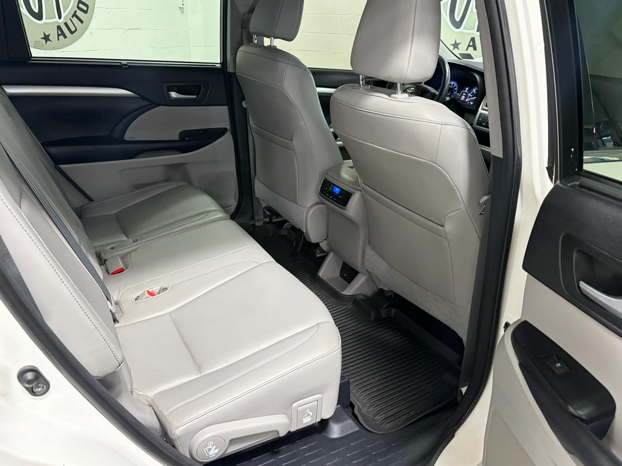 Toyota Highlander XLE AWD V6 2016