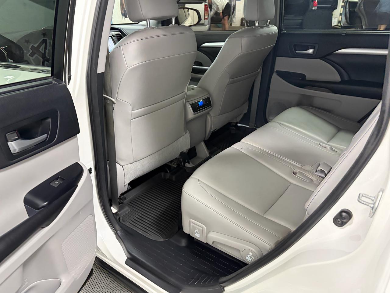 Toyota Highlander XLE AWD V6 2016