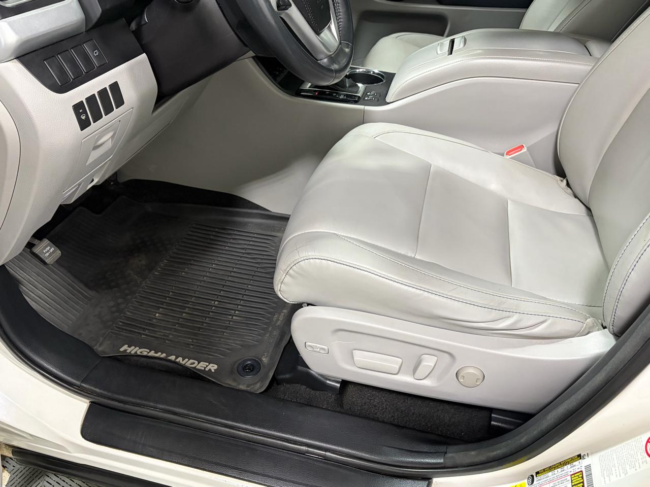 Toyota Highlander XLE AWD V6 2016