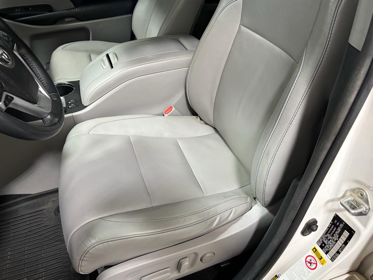 Toyota Highlander XLE AWD V6 2016