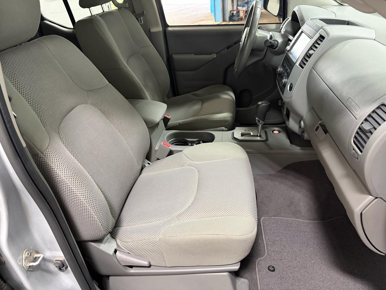 Nissan Frontier 4WD King Cab Auto SV 2021