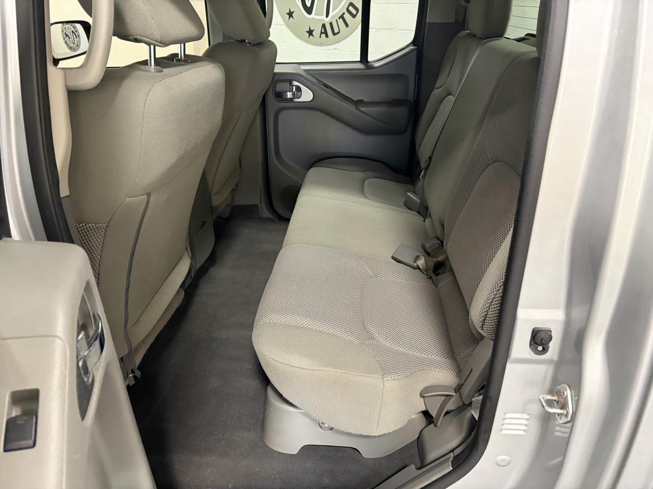 Nissan Frontier 4WD King Cab Auto SV 2021