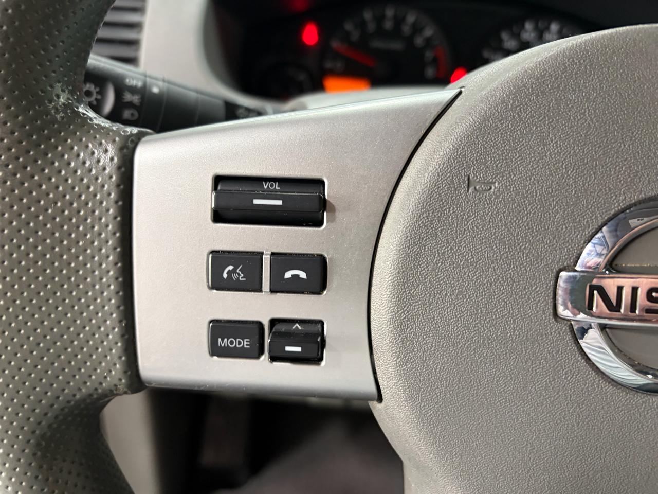 Nissan Frontier 4WD King Cab Auto SV 2021