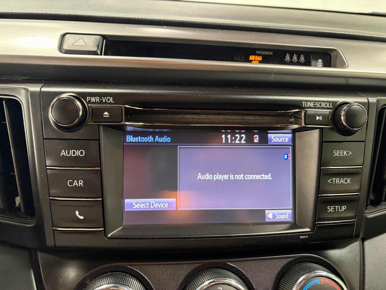 Toyota RAV4 LE AWD 2018