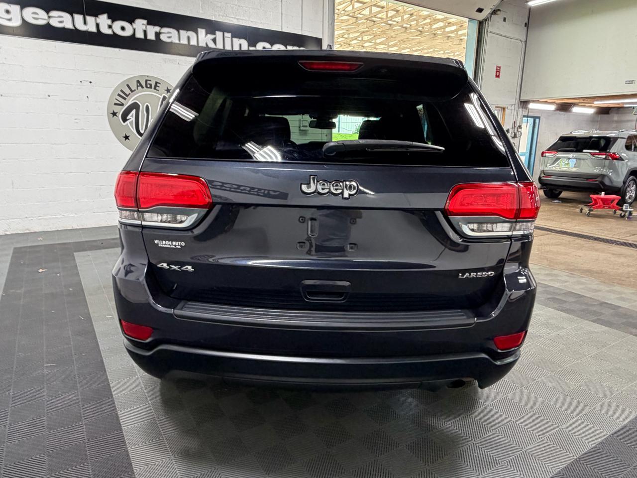 Jeep Grand Cherokee Laredo 4WD 2014