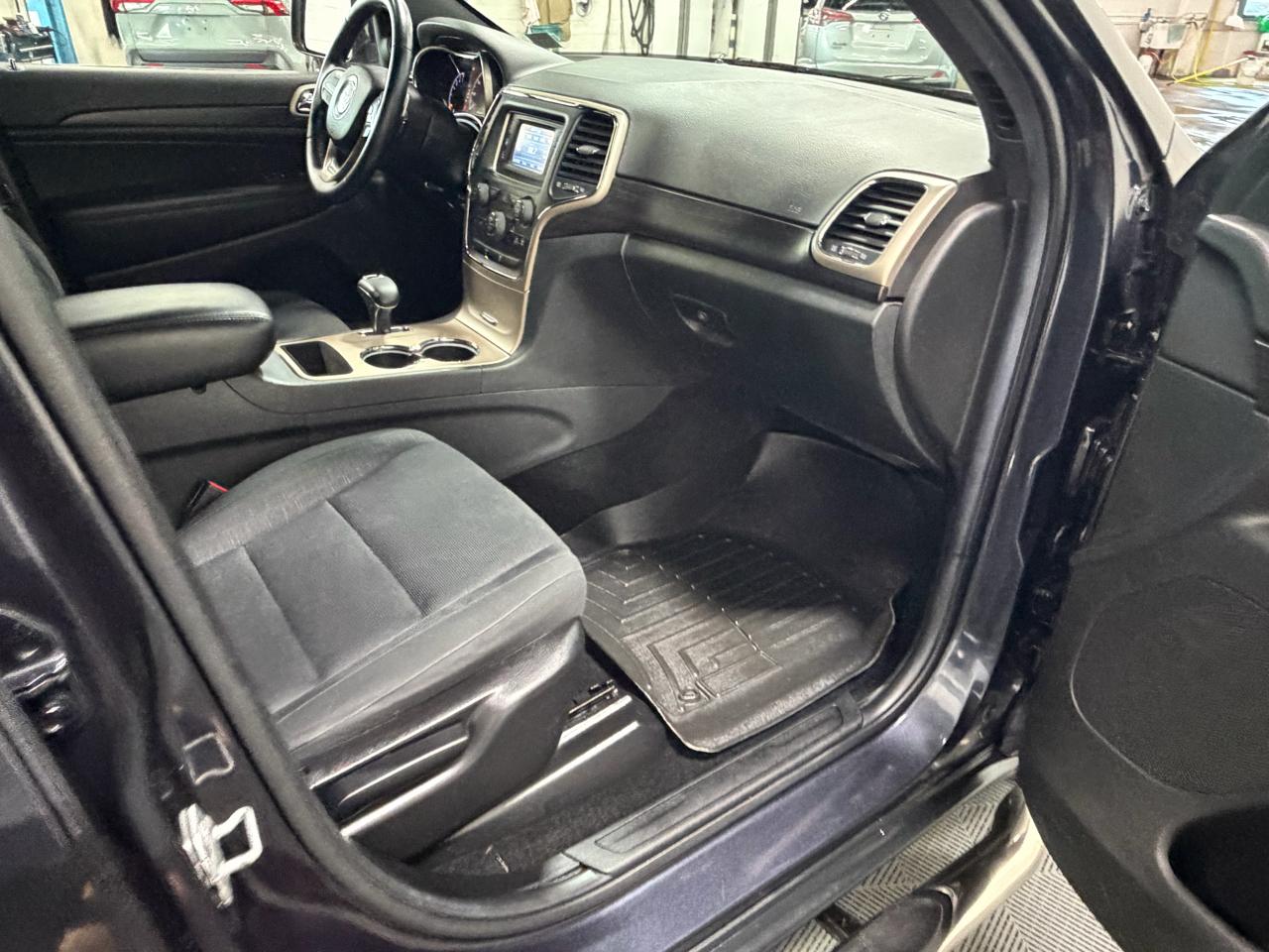 Jeep Grand Cherokee Laredo 4WD 2014