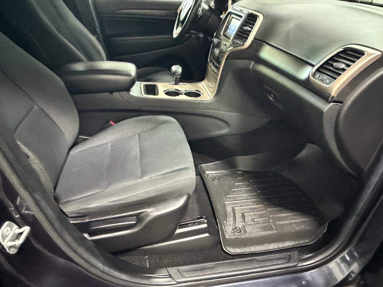 Jeep Grand Cherokee Laredo 4WD 2014