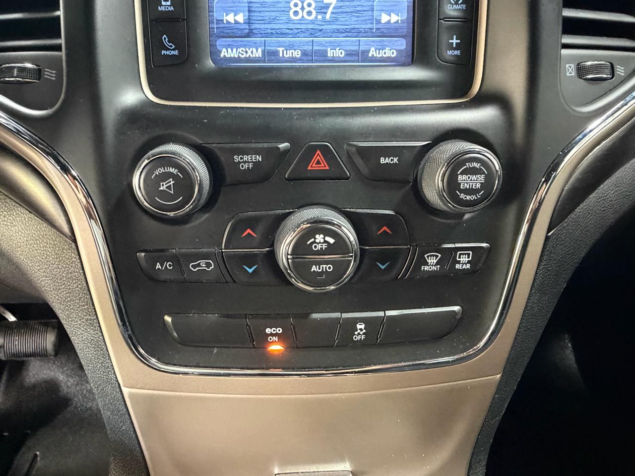 Jeep Grand Cherokee Laredo 4WD 2014
