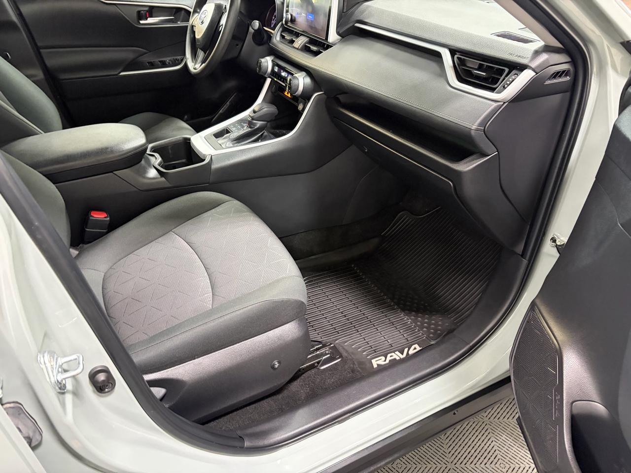 Toyota RAV4 XLE AWD 2023