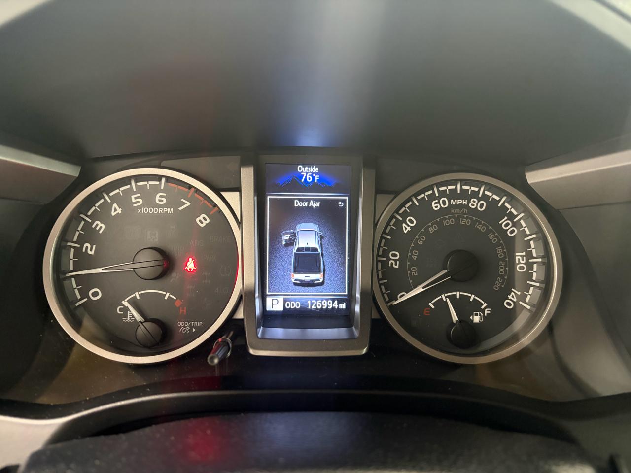 Toyota Tacoma SR5 Dbl Cab 4WD V6 at 2018