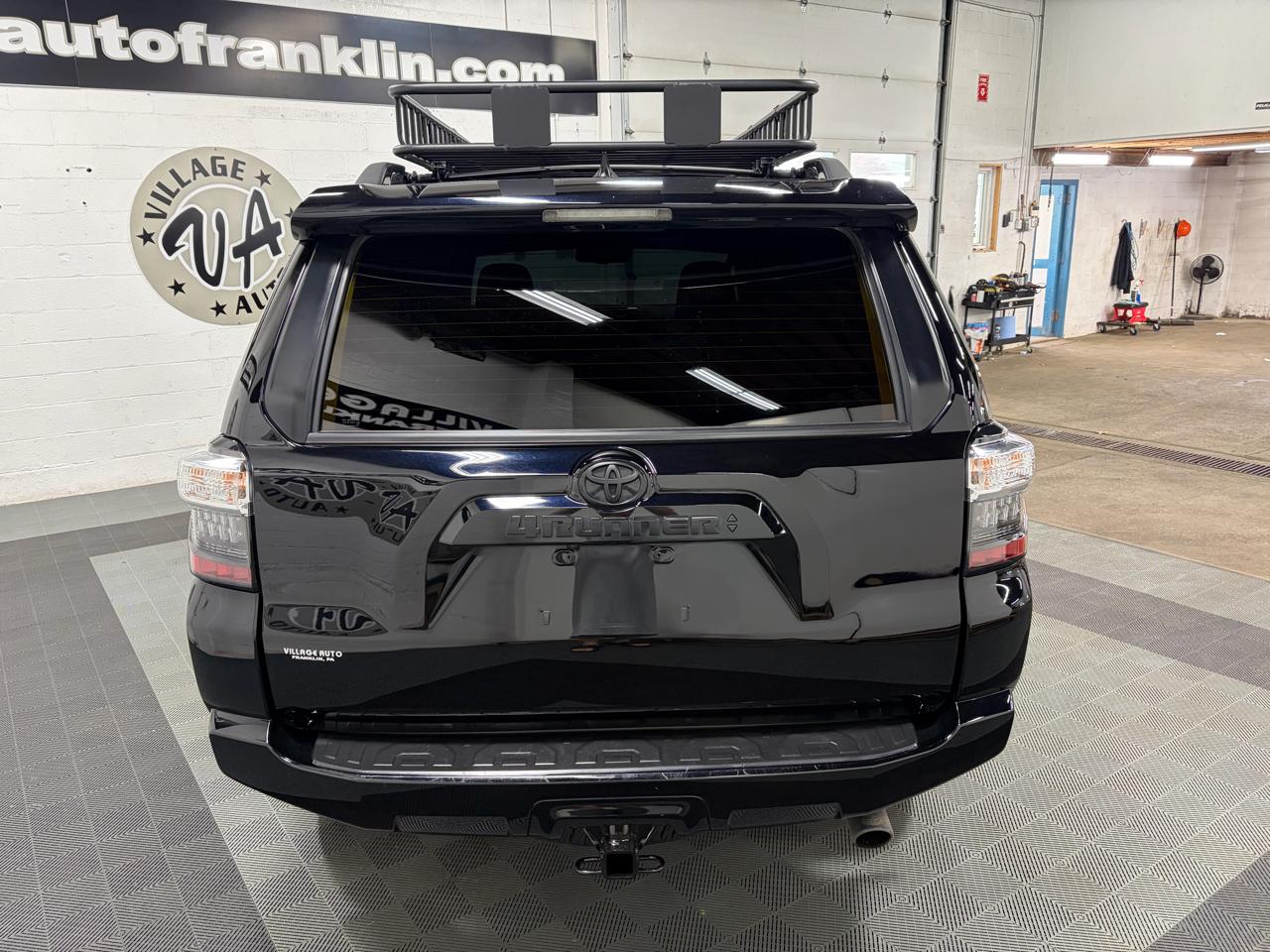 Toyota 4Runner SR5 Premium 4WD 2024
