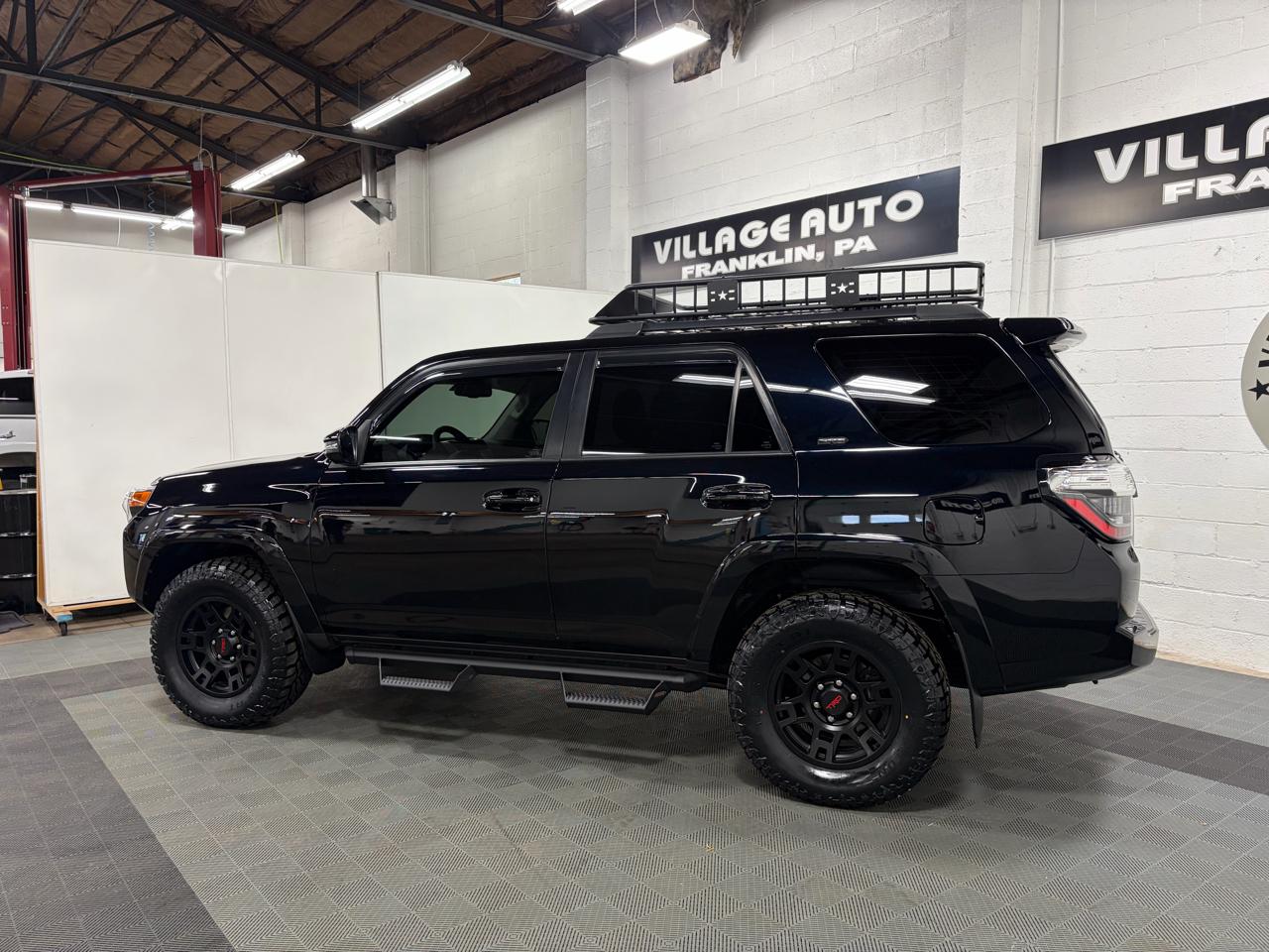Toyota 4Runner SR5 Premium 4WD 2024