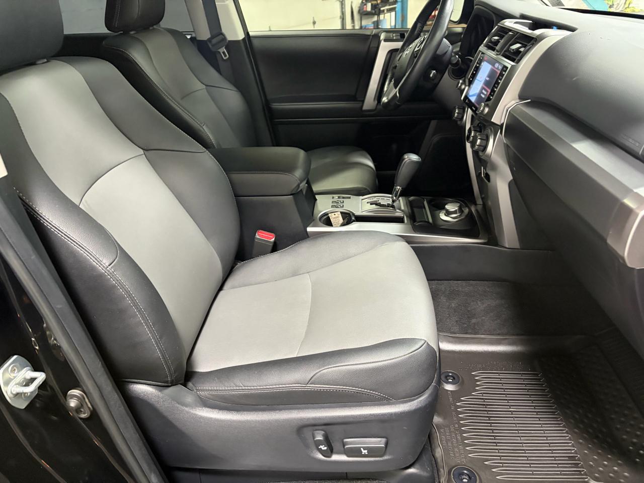 Toyota 4Runner SR5 Premium 4WD 2024