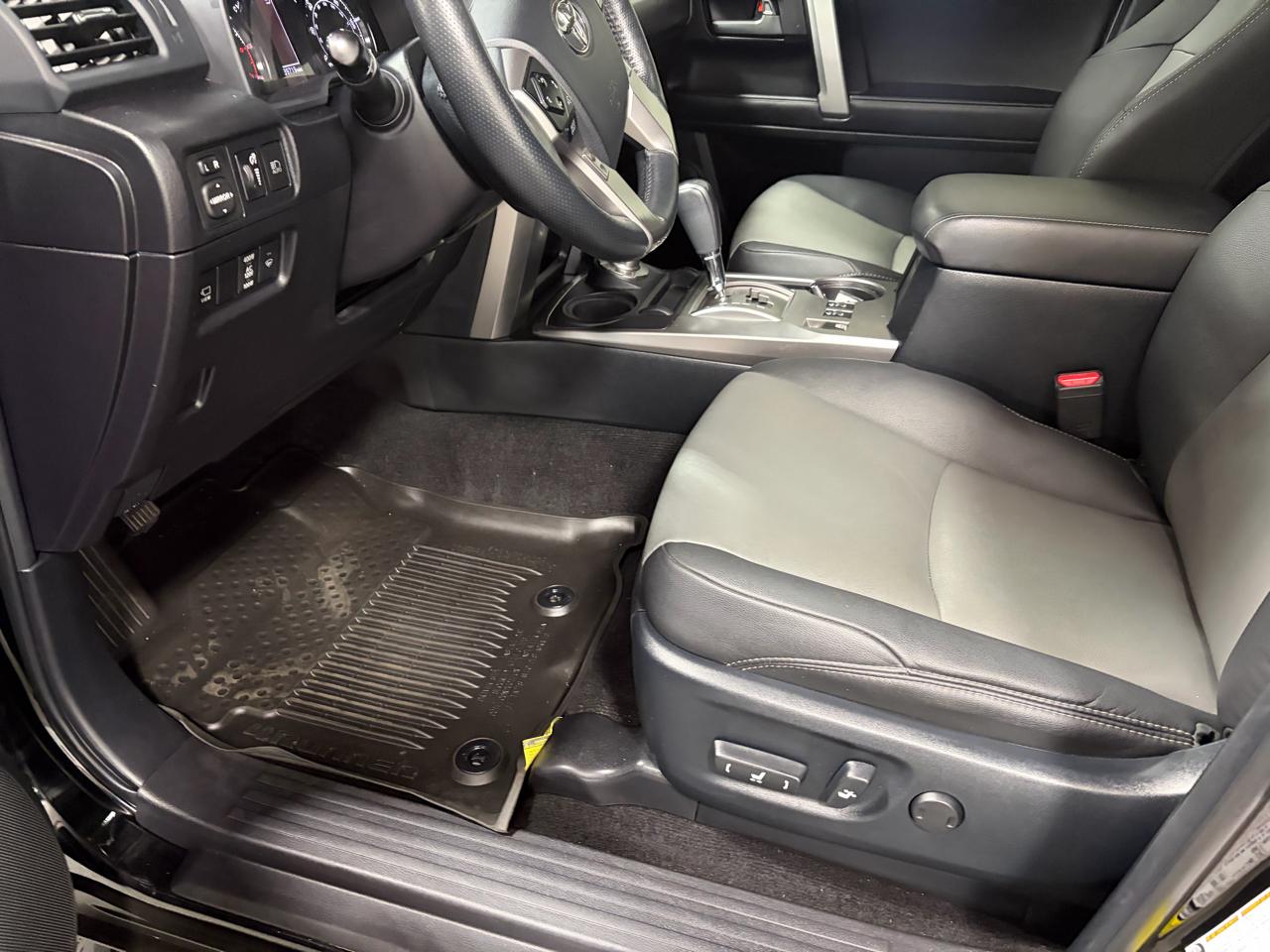 Toyota 4Runner SR5 Premium 4WD 2024
