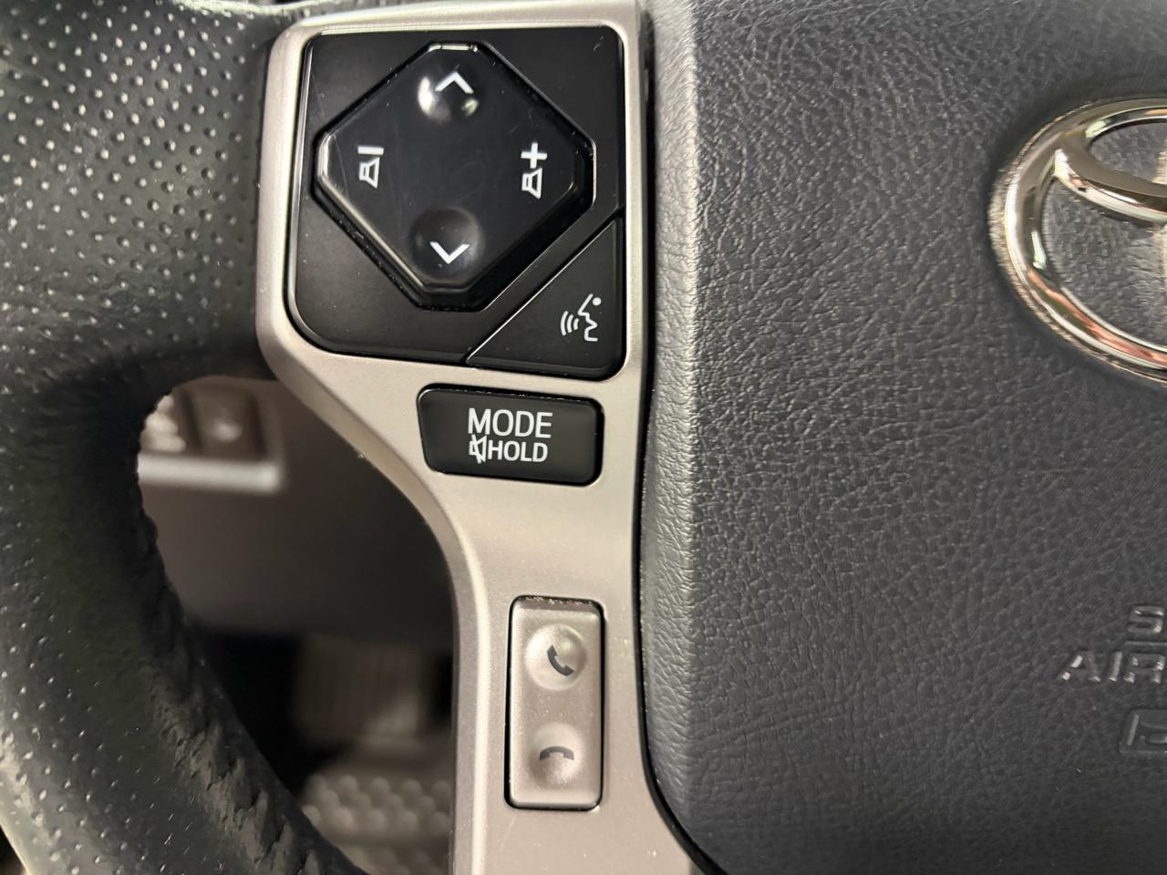 Toyota 4Runner SR5 Premium 4WD 2024