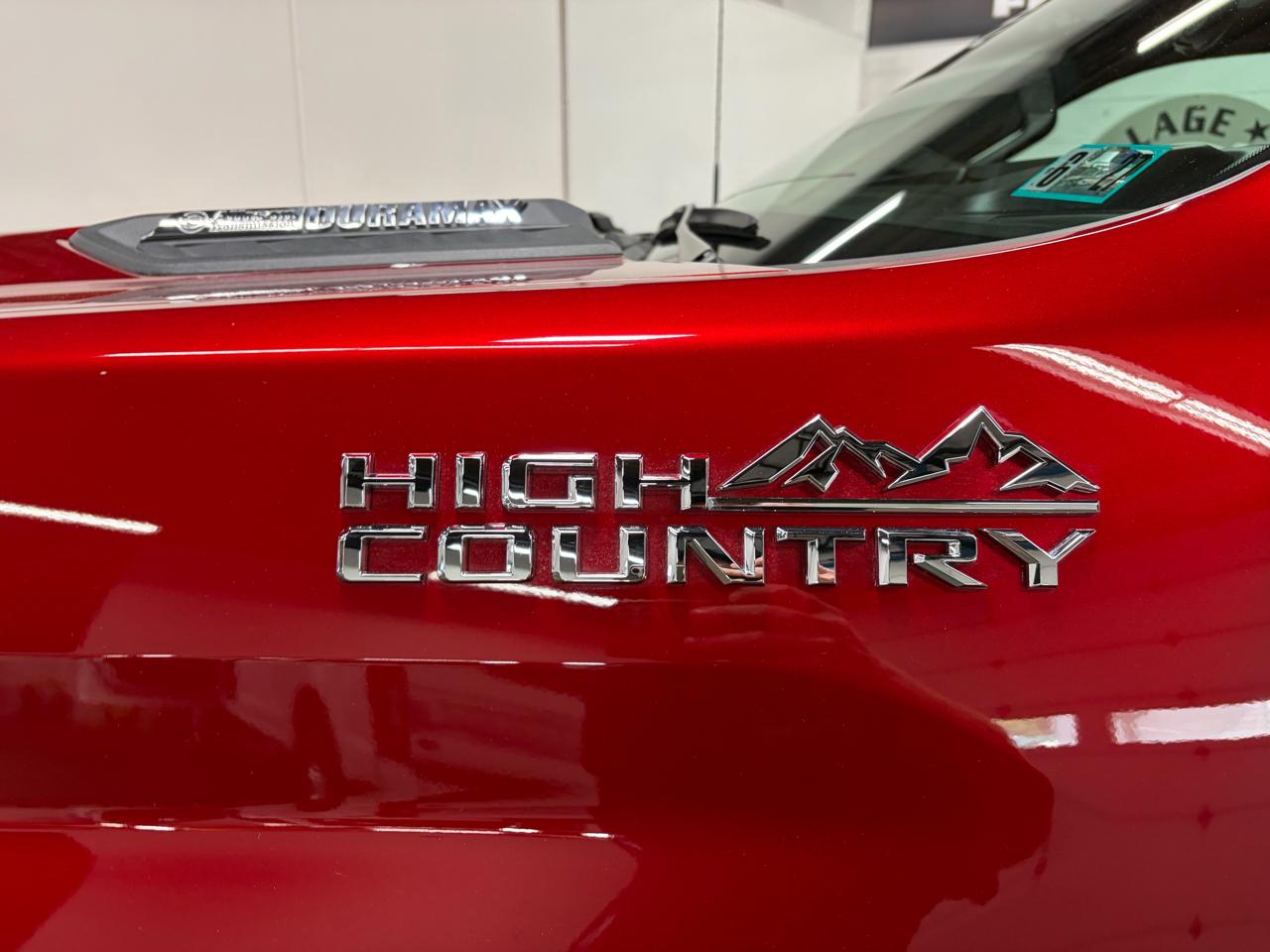 Chevrolet Silverado 2500HD High Country Crew Cab Long Box 4WD 2025