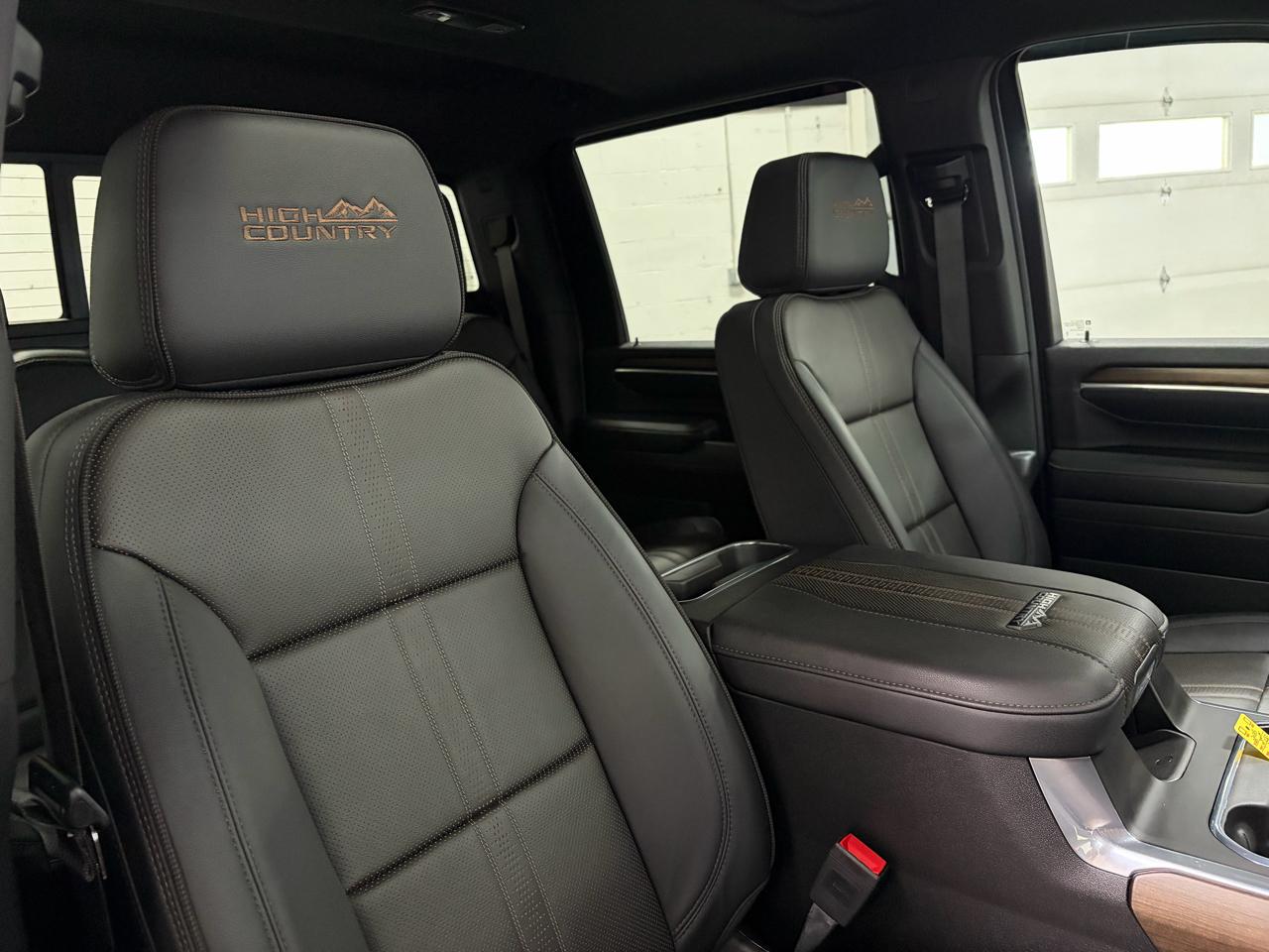 Chevrolet Silverado 2500HD High Country Crew Cab Long Box 4WD 2025