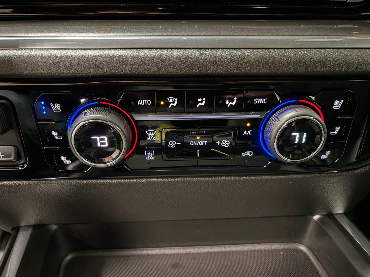 Chevrolet Silverado 2500HD High Country Crew Cab Long Box 4WD 2025