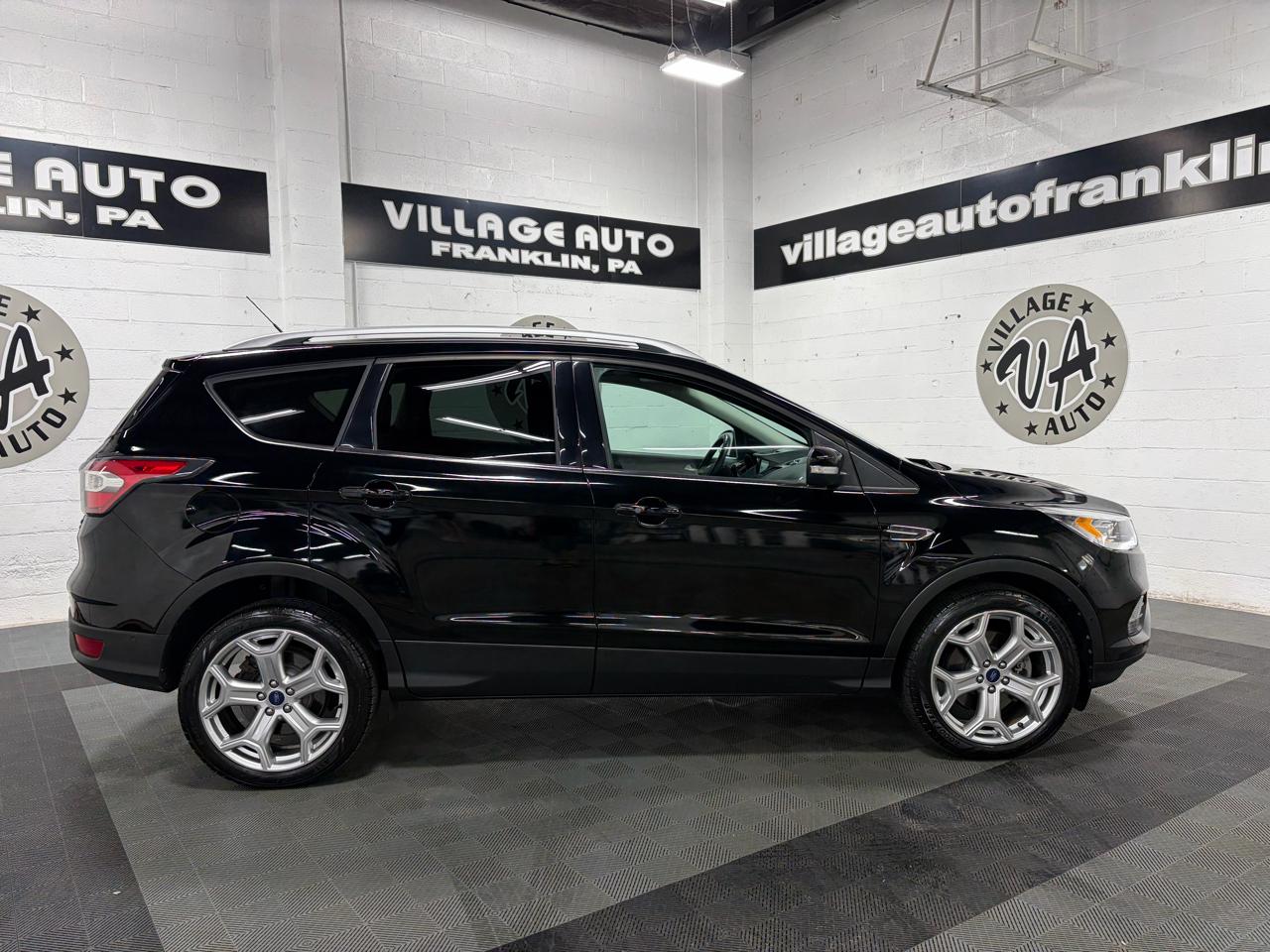 Ford Escape Titanium 4WD 2017