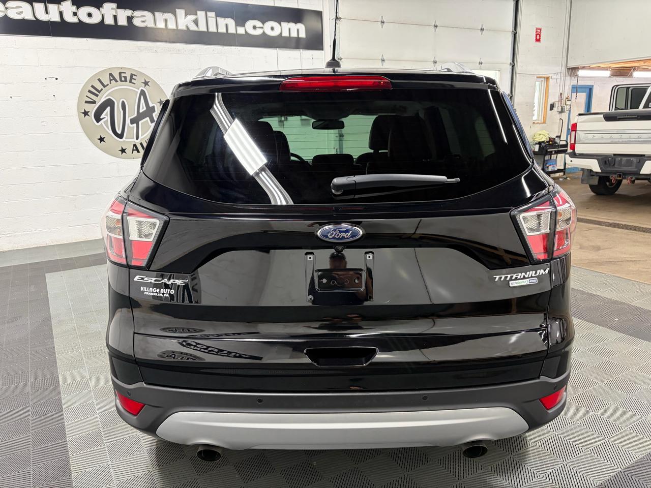 Ford Escape Titanium 4WD 2017