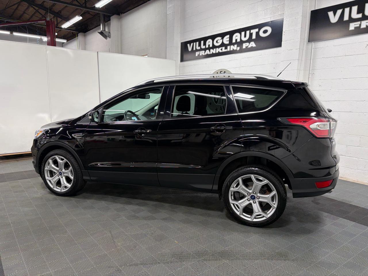 Ford Escape Titanium 4WD 2017