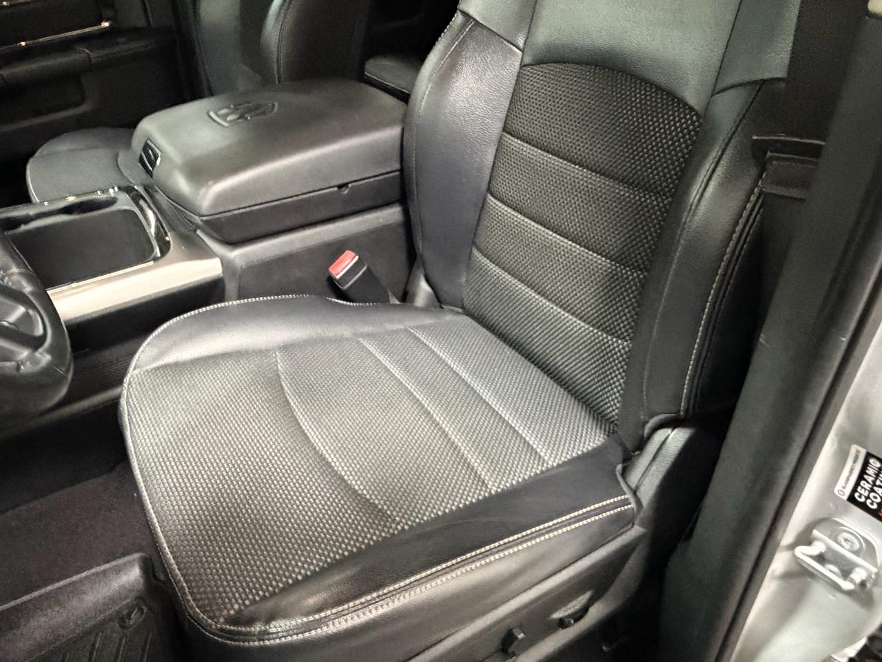 RAM 1500 4WD Quad Cab 140.5" Night 2018