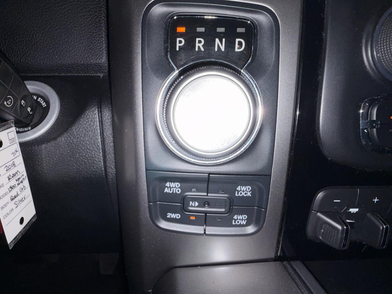 RAM 1500 4WD Quad Cab 140.5" Night 2018
