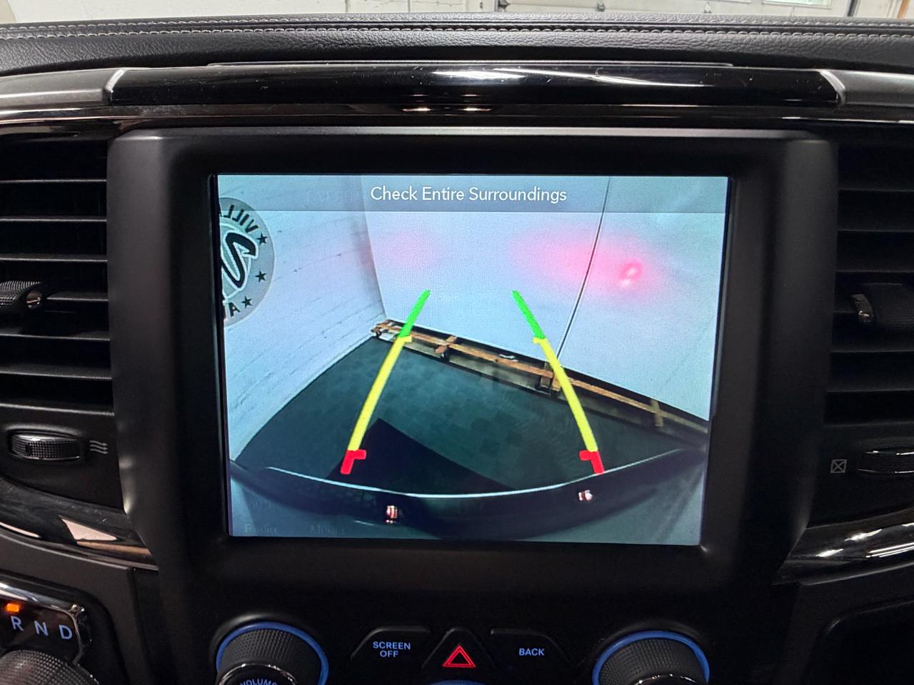 RAM 1500 4WD Quad Cab 140.5" Night 2018