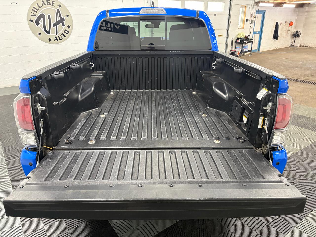 Toyota Tacoma 4WD Double Cab V6 AT TRD Sport (Natl) 2021
