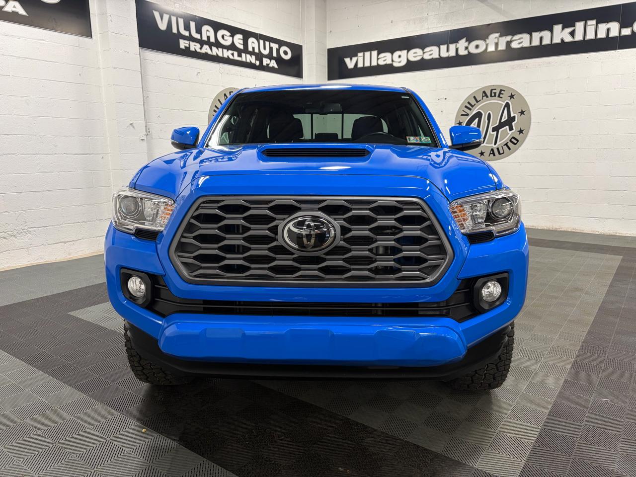Toyota Tacoma 4WD Double Cab V6 AT TRD Sport (Natl) 2021