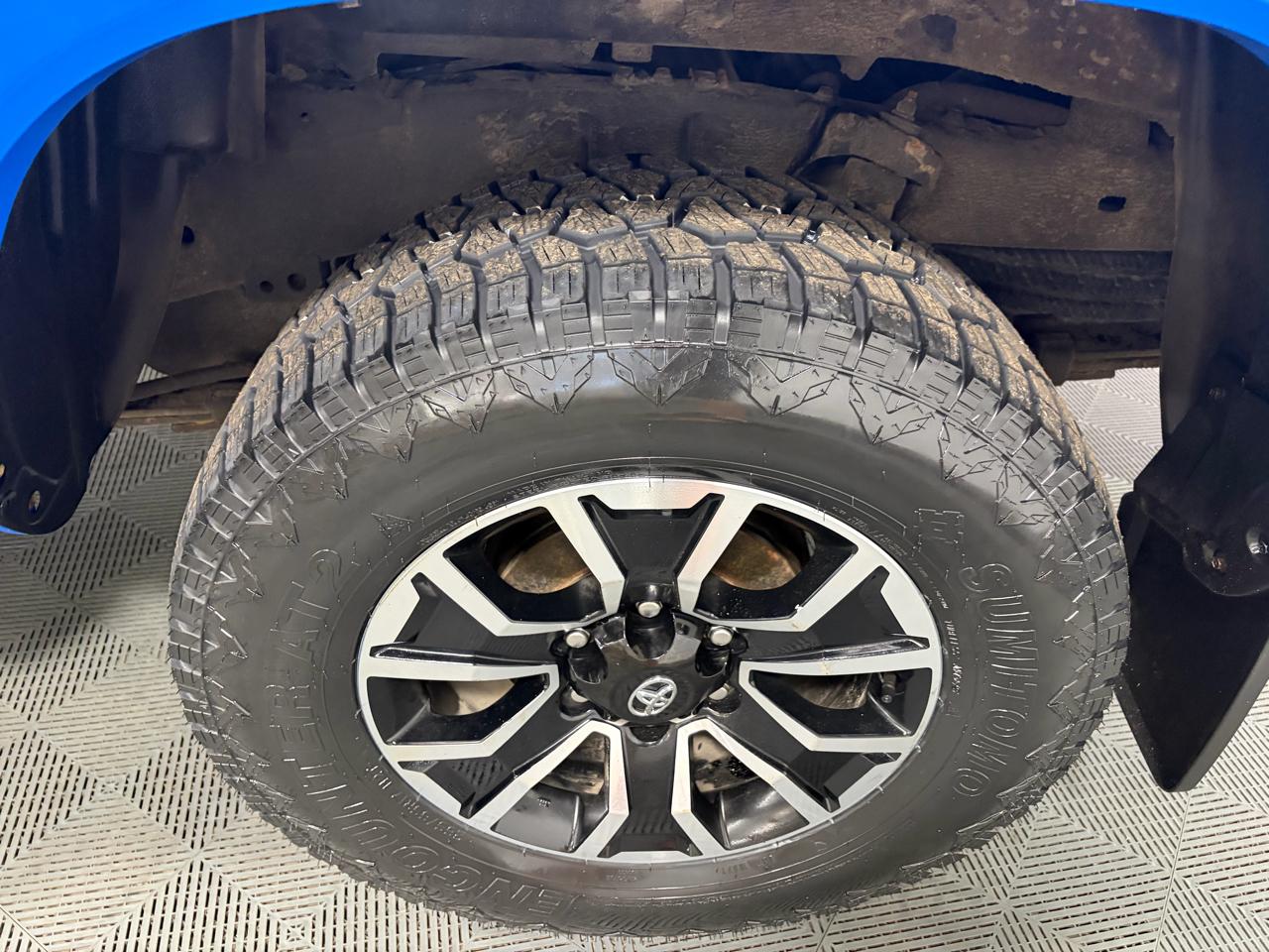 Toyota Tacoma 4WD Double Cab V6 AT TRD Sport (Natl) 2021