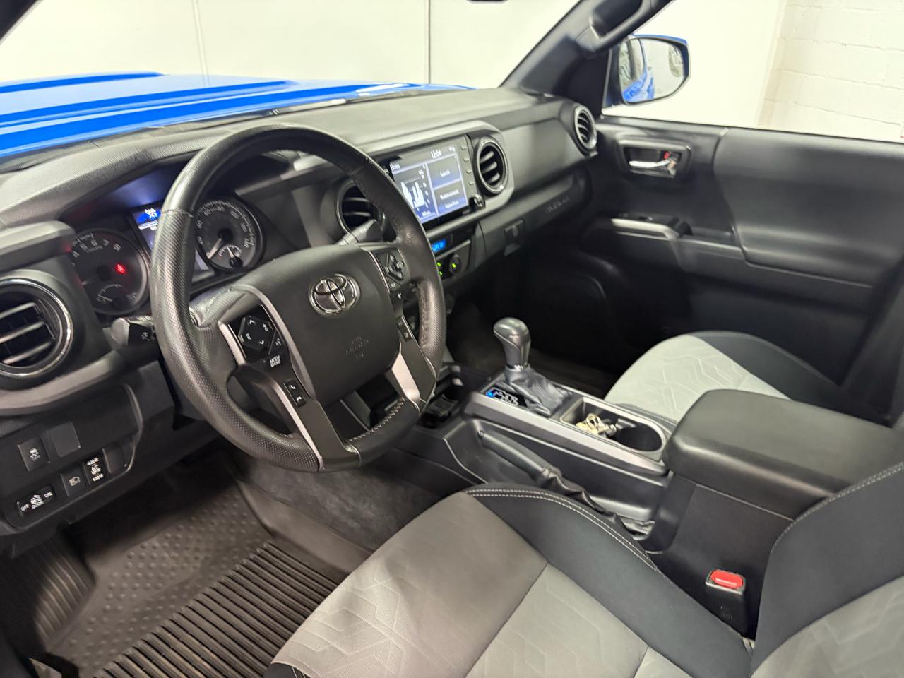 Toyota Tacoma 4WD Double Cab V6 AT TRD Sport (Natl) 2021