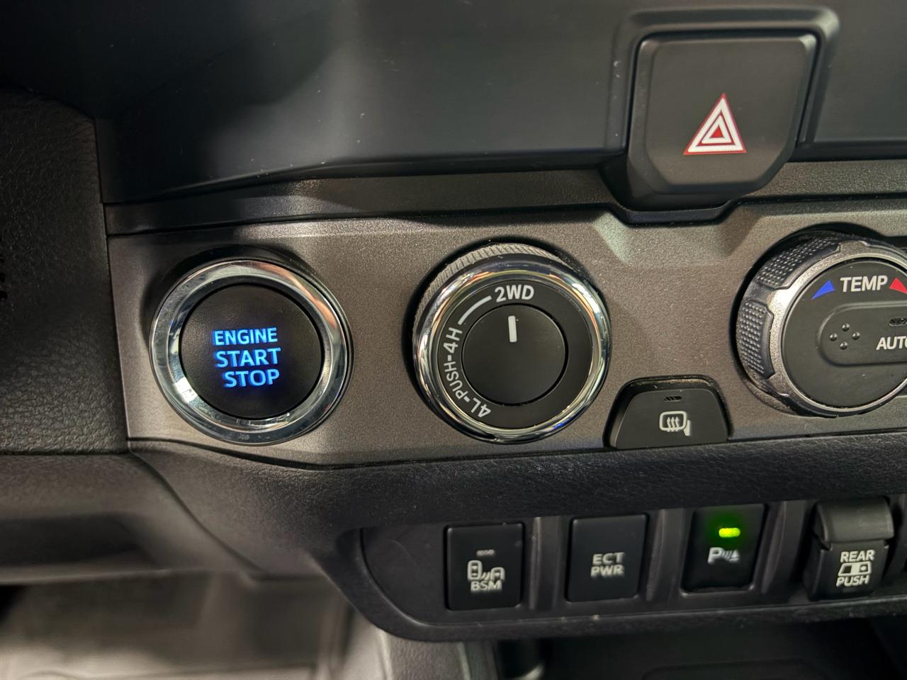 Toyota Tacoma 4WD Double Cab V6 AT TRD Sport (Natl) 2021