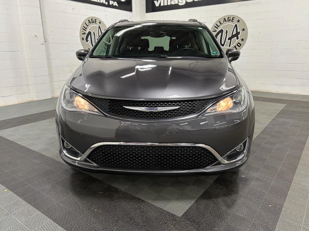 Chrysler Pacifica Touring-L 2017