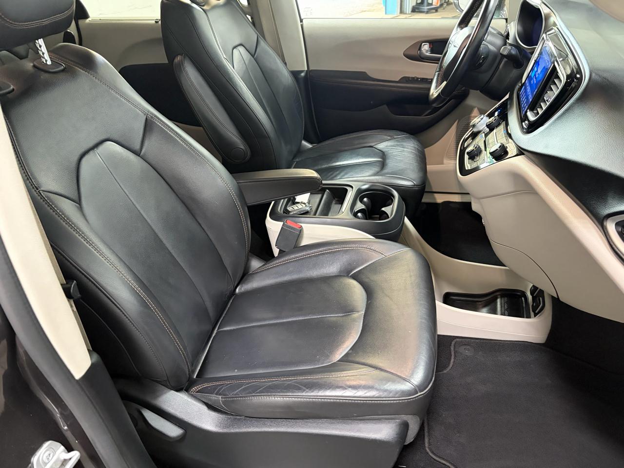 Chrysler Pacifica Touring-L 2017